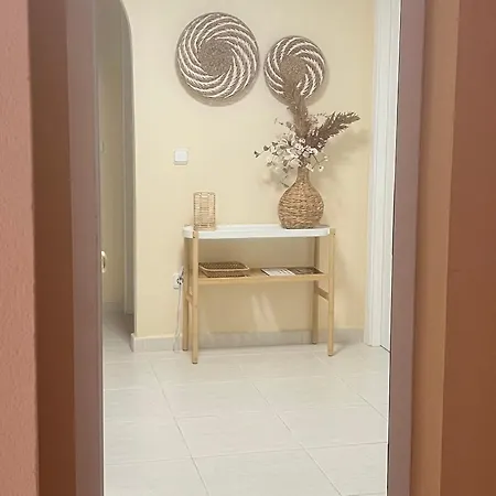 Casa Brut - Nova Apartmán